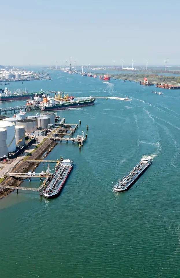 Cases - Rotterdam Harbour Holding (1)